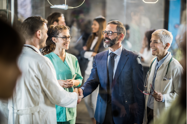 Tovább erősödik Magyarország az egészségügyi innovációban: három innovatív hazai cég csatlakozik az EIT Health partnerhálózatához
