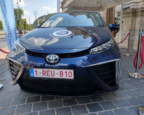Hidrogén üzemanyagcellás autók I. Toyota Mirai (képgaléria a HTC támogatásával)